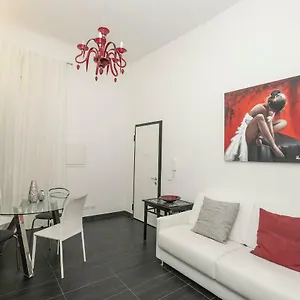  Appartamento Homes In - Gold And Silver
